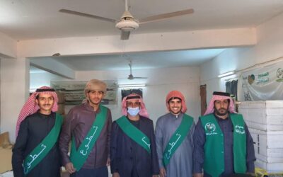 متطوعي جمعية البر الخيرية بمركز الظلفة